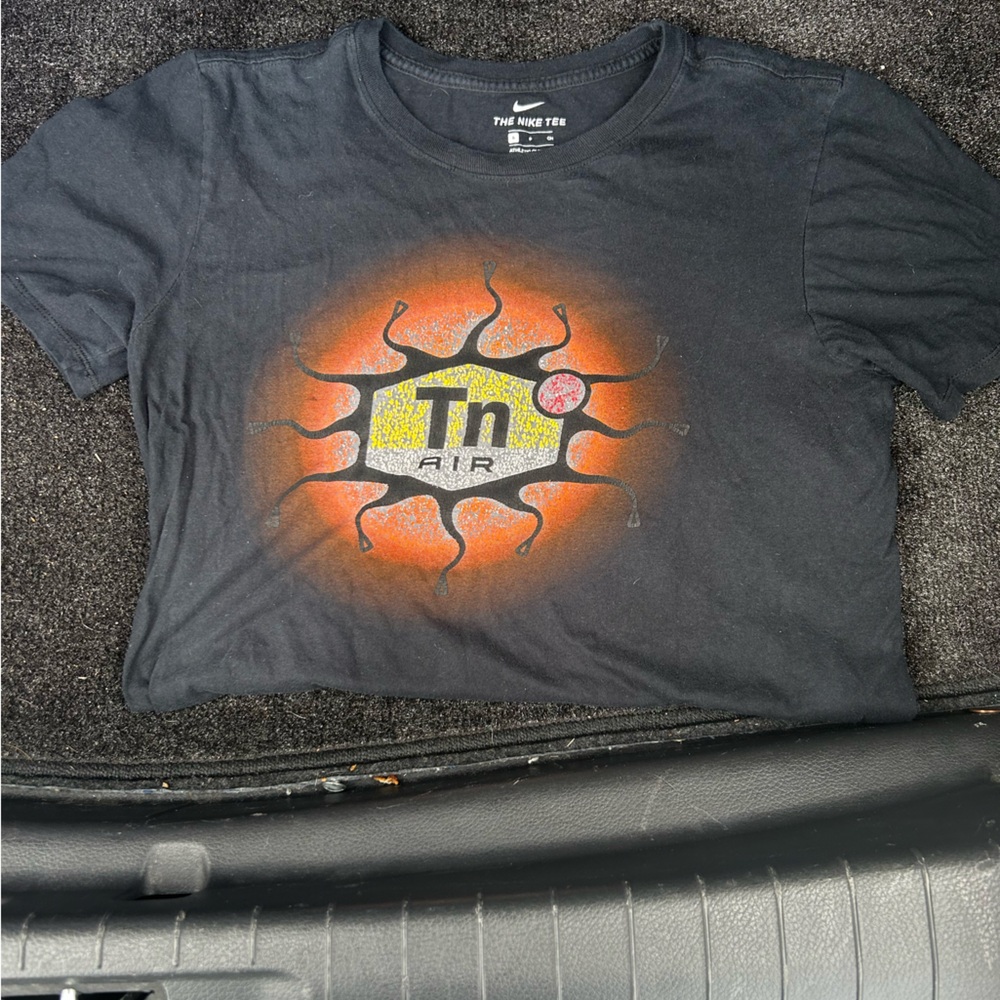 Nike Tn Air Graphic T-Shirt (Men’s S)